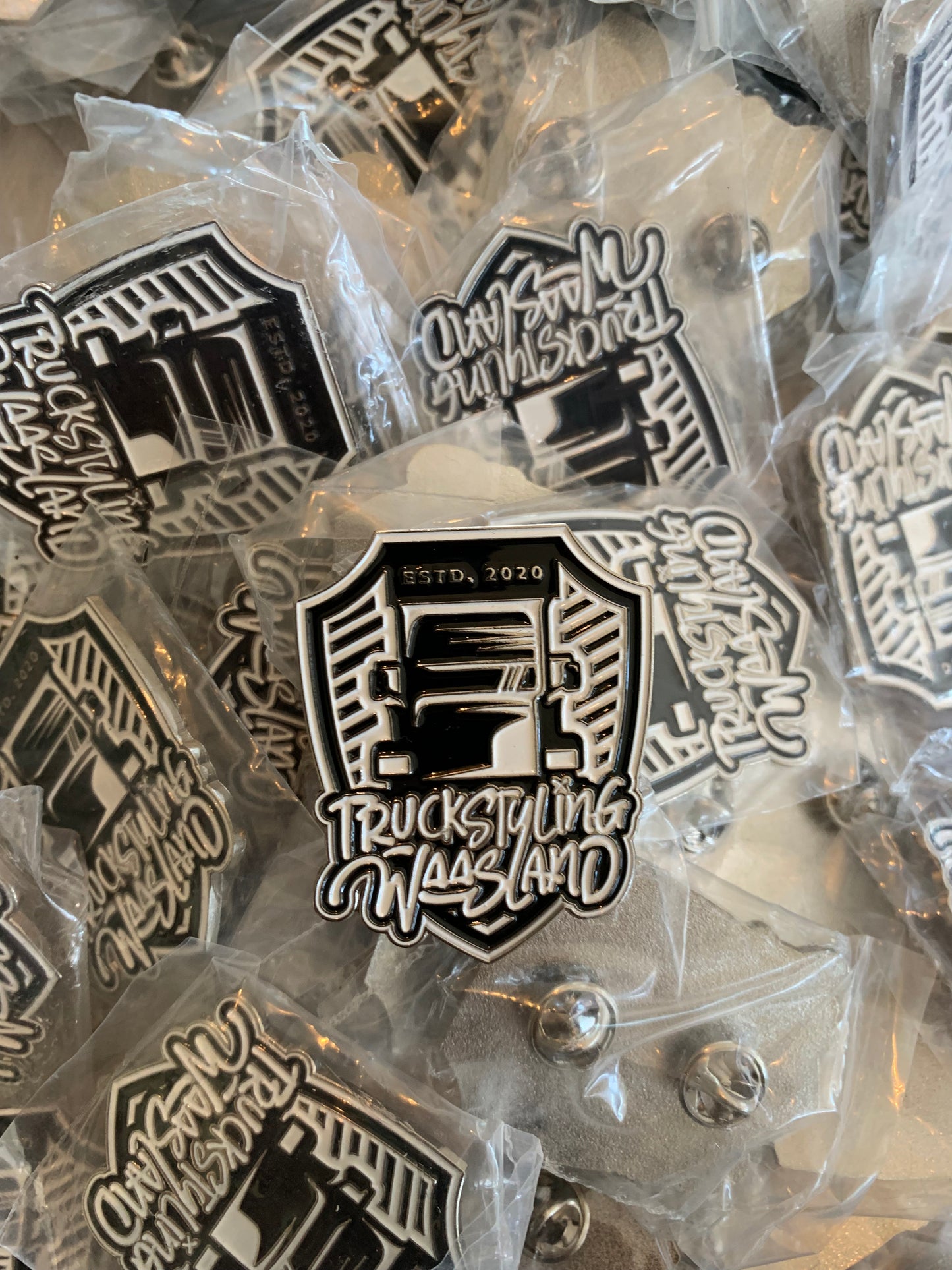 TRUCKSTYLING WAASLAND PIN